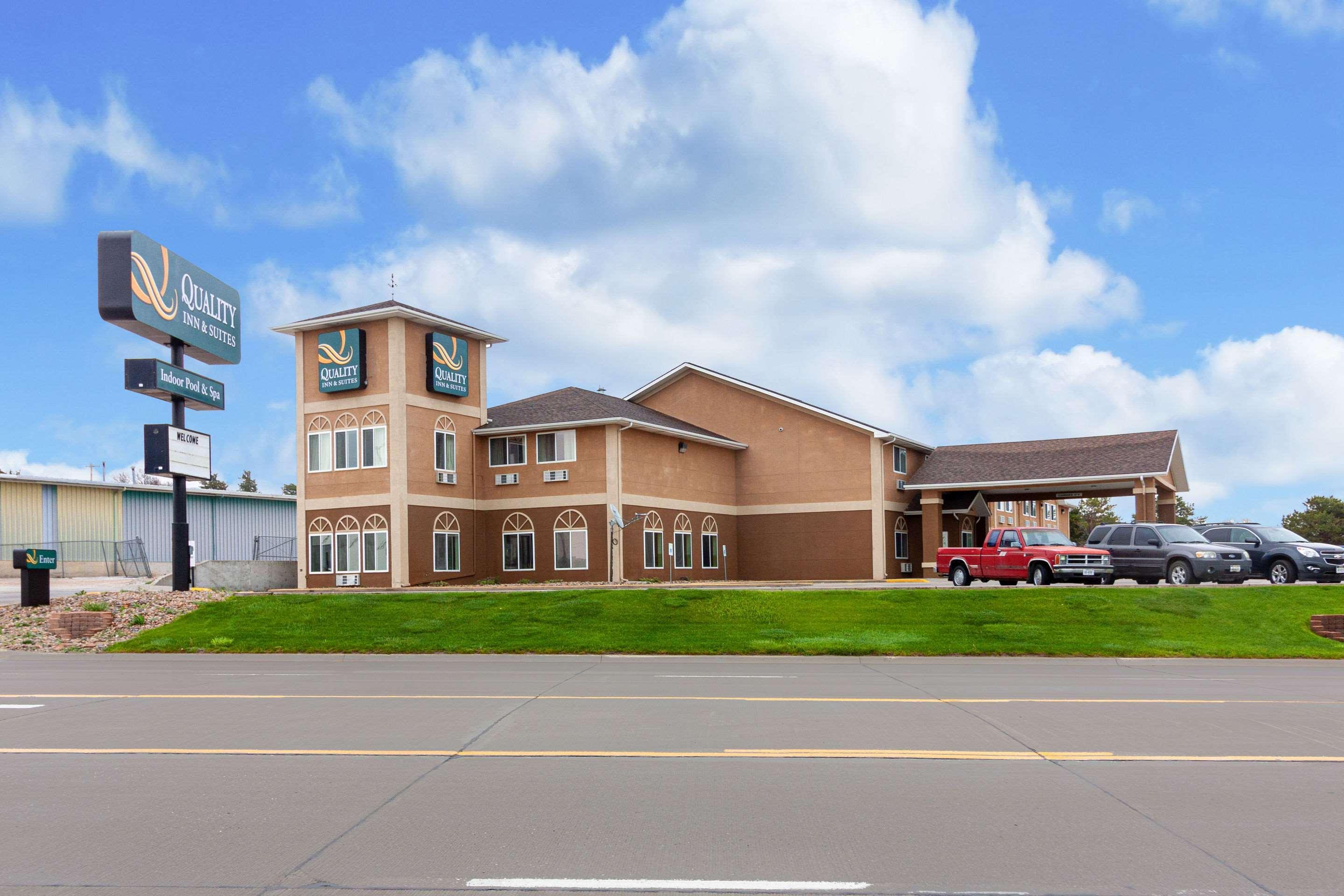 Quality Inn & Suites McCook Exterior photo